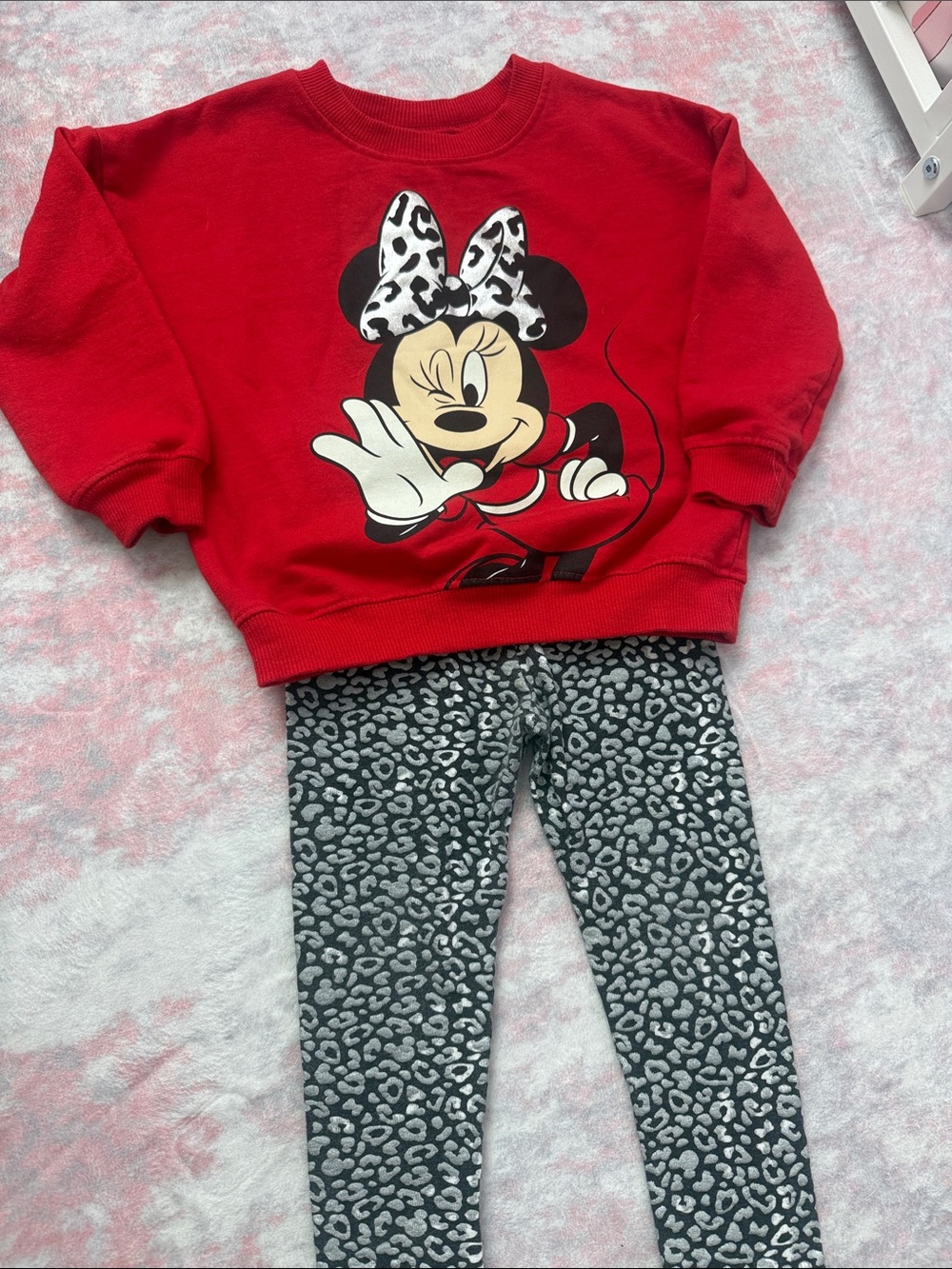 Disney Red Minnie Mouse Sweatshirt with Black & Gray Leopard Leggings Set